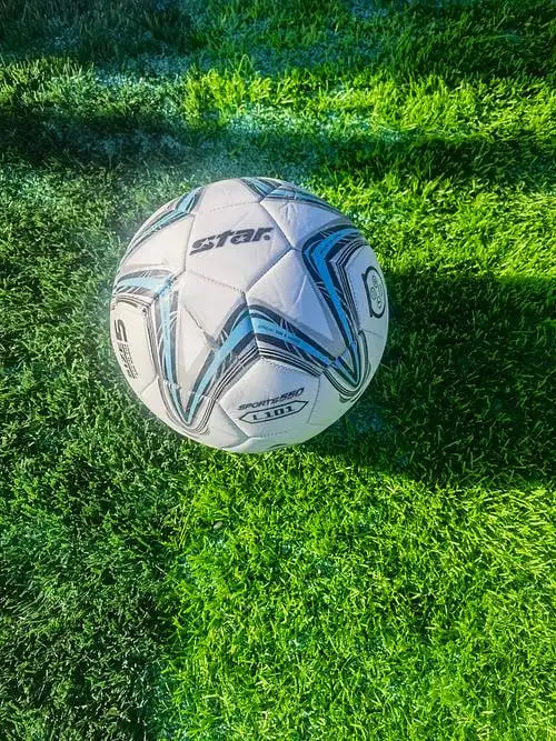 雷速体育官网下载应用界面展示